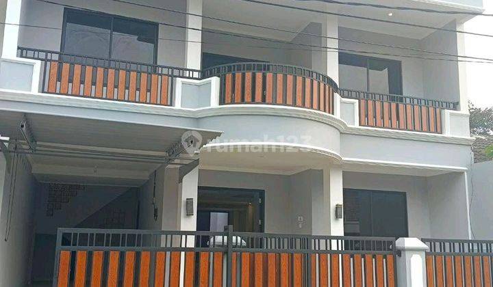 Rumah Mewah Harga Murah Baru Renovasi Megah Dan Canrik  1