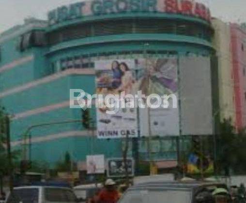 CEPAT  BUTUH UANG STAND DI PUSAT GROSIR LOKASI LANTAI 3 BISA NEGO KERAS 1