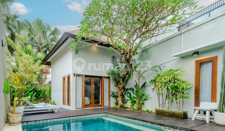 FREEHOLD VILLA 3BR WITH MODERN STYLE AT UMALAS KEROBOKAN BALI FREEHOLD VILLA 3BR WITH MODERN STYLE AT UMALAS KEROBOKAN BALI