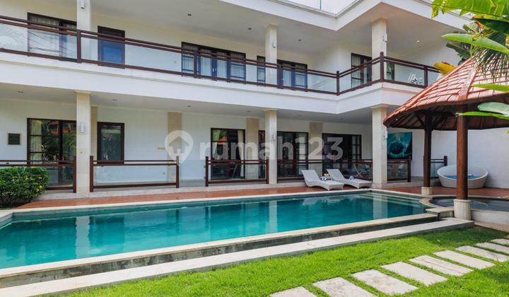 LEASEHOLD 25 YEARS SPACIOUS 5BR VILLA IN PRIME AREA CANGGU NEAR BERAWA BEACH BALI