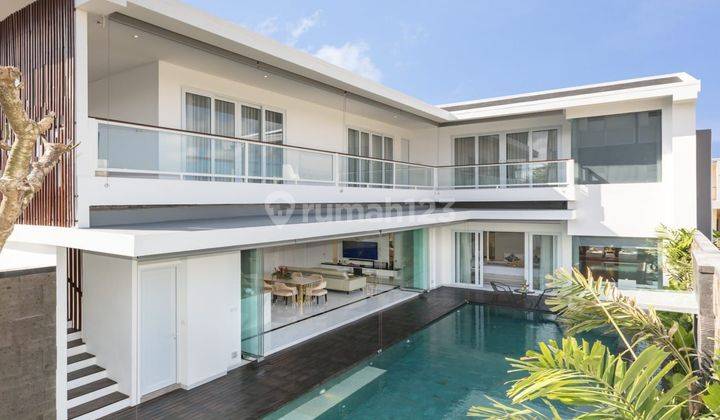 NEW VILLA 4BR MODERN STYLE LOCATED NEAR LEGIAN BEACH KUTA - BALI 1