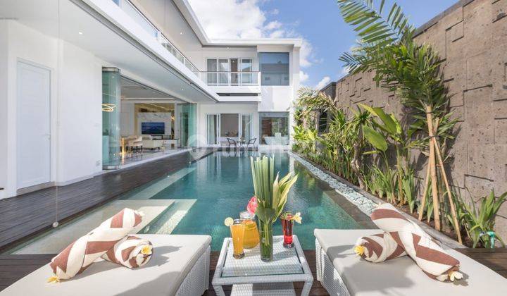 NEW VILLA 4BR MODERN STYLE LOCATED NEAR LEGIAN BEACH KUTA - BALI 7