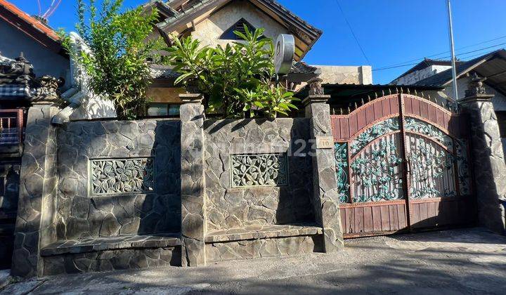 2 STORY RESIDENCE HOUSE LOCATED IN THE CENTER OF PEMOGAN CITY NEAR BY PASS SUNSET ROAD - BALI 1