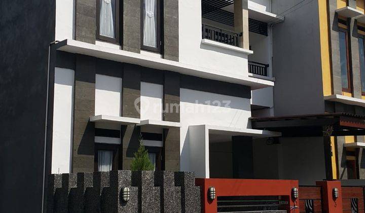 Rumah Tinggal 2 Lt Di Kawasan Perumahan Denpasar Barat Bali 1