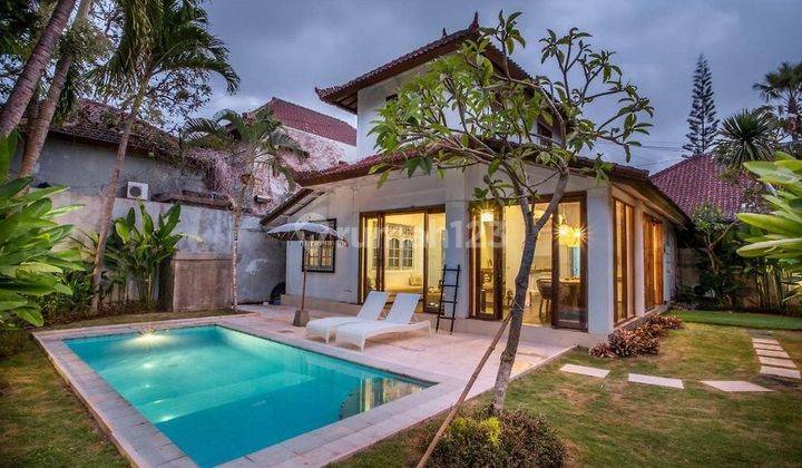 30 Years Leasehold Tropical Villa In The Heart Of Seminyak Bali 1