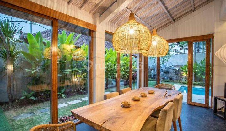 30 Years Leasehold Tropical Villa In The Heart Of Seminyak Bali 2