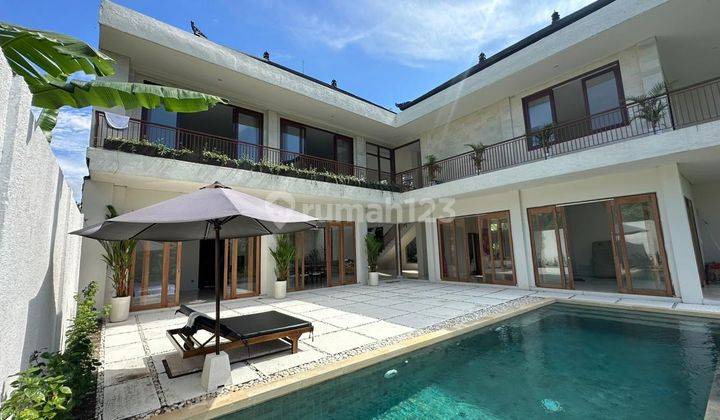 Luxury Villa 5br At Ubud Bali With Panoramic Rice Field View 1