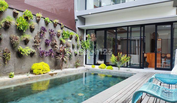 Modern Villa 2br With Rice Field View In Canggu Bali 2