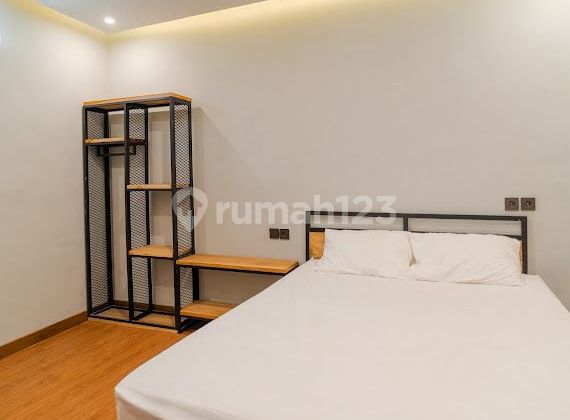 RUMAH MINIMALIST DENGAN KOLAM RENANG BERLOKASI DI DALUNG PADONAN DEKAT CANGGU BALI 2