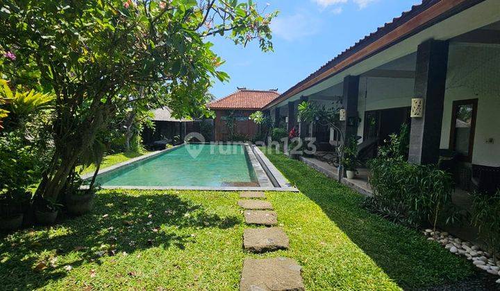 Over Lease 12 Years Big Villa Close To Berawa Beach Canggu Bali 1