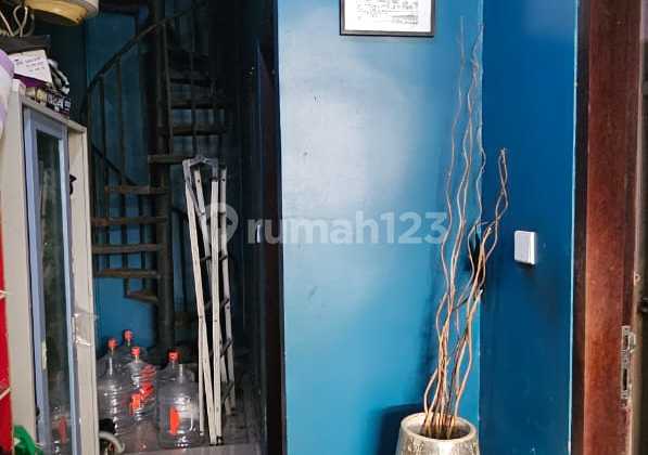 RUMAH TINGGAL DENGAN PRIVATE POOL BERLOKASI DI PUSAT KOTA GATOT SUBROTO BARAT DENPASAR BALI 2