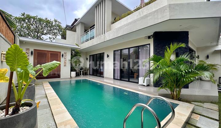MODERN VILLA 2BR IN CENTRAL KEROBOKAN NEAR PETITENGET SEMINYAK BALI