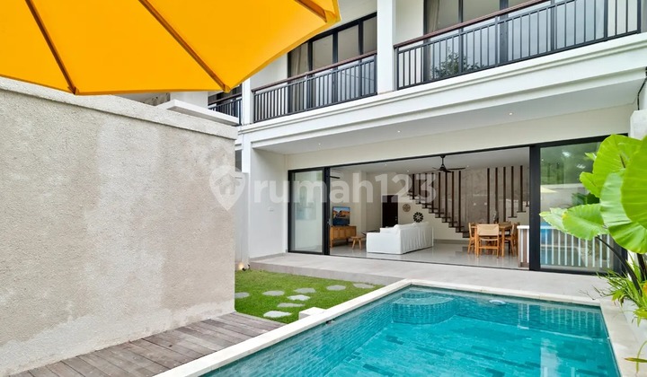 LEASEHOLD 23 YEARS SPACIOUS WITH MODERN STYLE VILLA AT KEROBOKAN NEAR SEMINYAK BALI