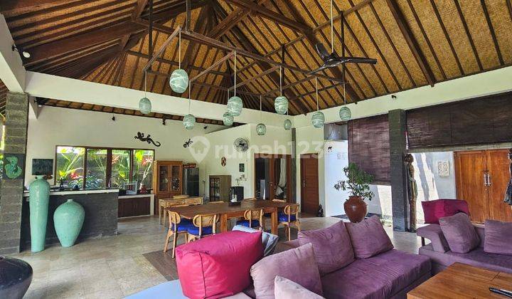 Over Lease 12 Years Big Villa Close To Berawa Beach Canggu Bali 2