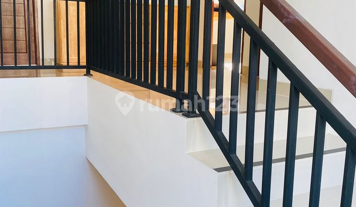 RUMAH TINGGAL DI ONE GATE KOMPLEX PREMIUM AREA BENOA NUSA DUA DEKAT TOL BALI  2