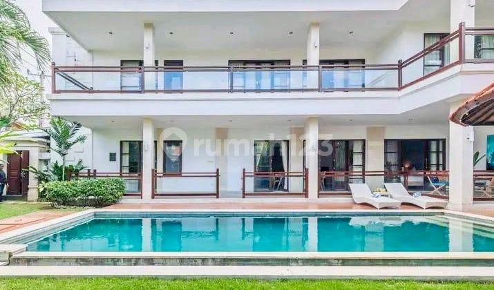 Leasehold Luxury Villa 5Br Prime Canggu Location, Just Minutes To Berawa Beach Canggu Bali Leasehold Luxury Villa 5Br Prime Canggu Location, Just Minutes To Berawa Beach Canggu Bali