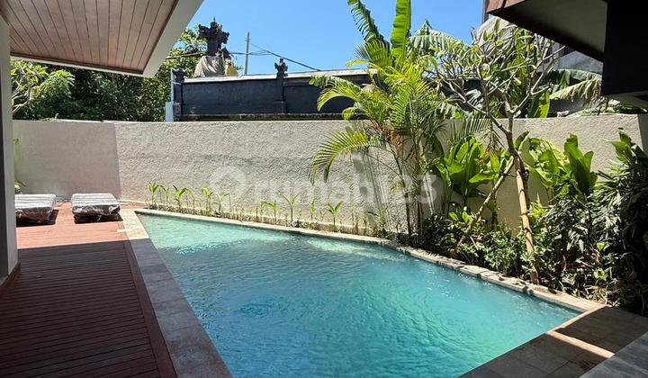 Leasehold 30 Years Villa 4Br With Modern Style In Prime Area Batu Bolong Canggu Bali