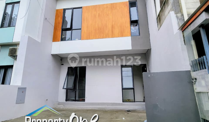 Selling Finishing Stage House in Nusa Loka BSD Serpong 2