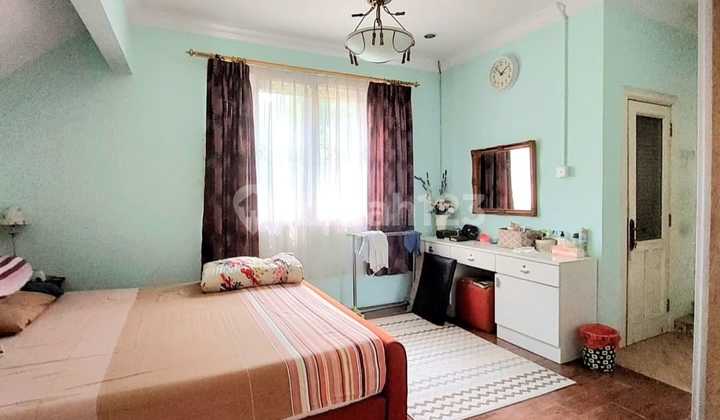 Selling Prime Location House Ready to Occupy Corner Position in Bintaro Jaya 2