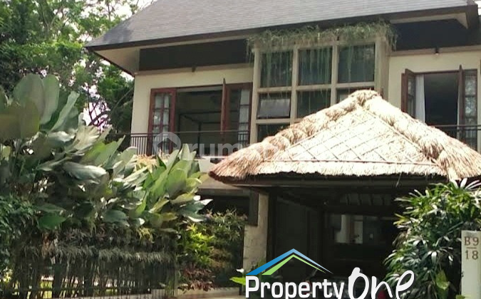 Dijual Rumah Berkonsep Ala Vila Bali Full Furnish di The Castilla Bsd