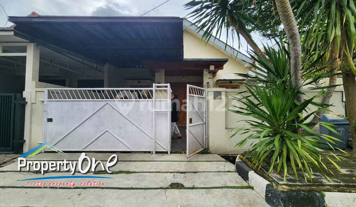 Jual Rumah Semifurnish dan Sangat Strategis di Permata Pamulang Jual Rumah Semifurnish dan Sangat Strategis di Permata Pamulang