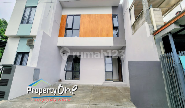 Selling Finishing Stage House in Nusa Loka BSD Serpong