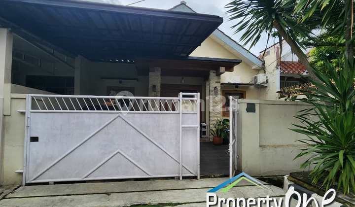 Jual Rumah Semifurnish dan Sangat Strategis di Permata Pamulang 2