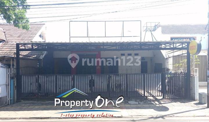 For Sale: House Suitable for Business in Kencana Loka BSD Serpong 1