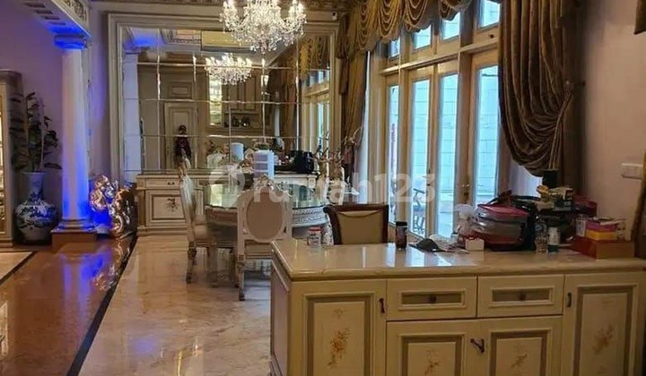 DIJUAL RUMAH CLASSIC MEWAH RAYA SATELIT BARAT FULL FURNITURE 5