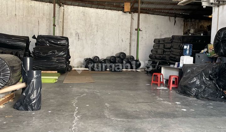 Dijual Gudang Komplek Satia Raya