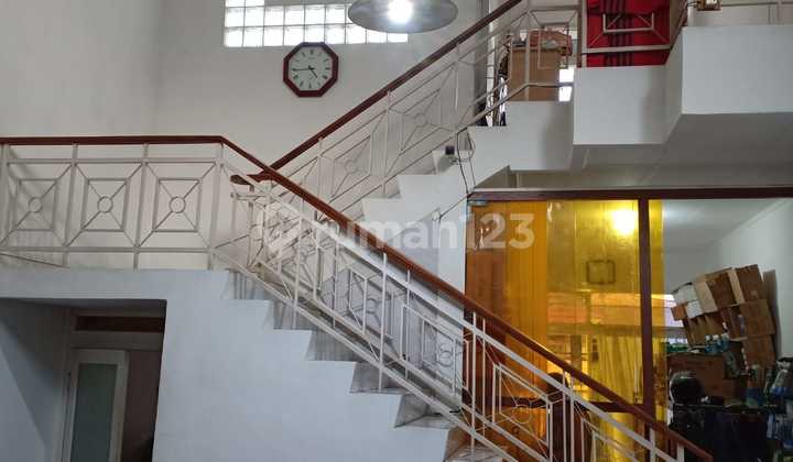 Nice House In Gunung Batu 2 Floors With SHM 2