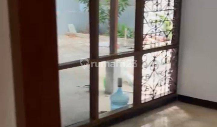 Rumah di Sumber sari 5