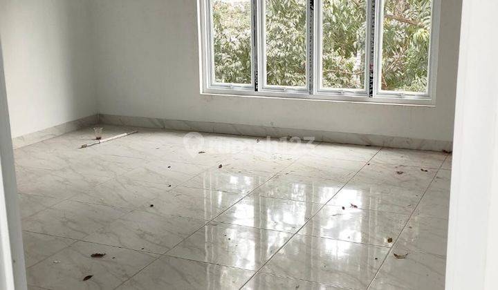 Ruko 103 M² 3,5 Lantai Karapitan Kondisi Bagus 1