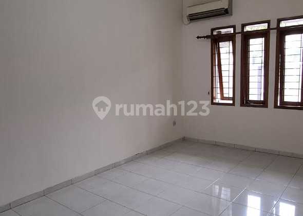 For Rent Nice House In Taman Holis Indah 1