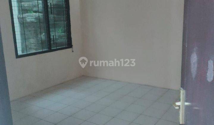 Rumah Kontrakan 2 Lantai Bagus Di Kembar 1