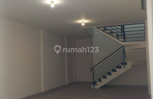 Ruko 97 m² 3 Lantai Sayap Soekarno-Hatta  1