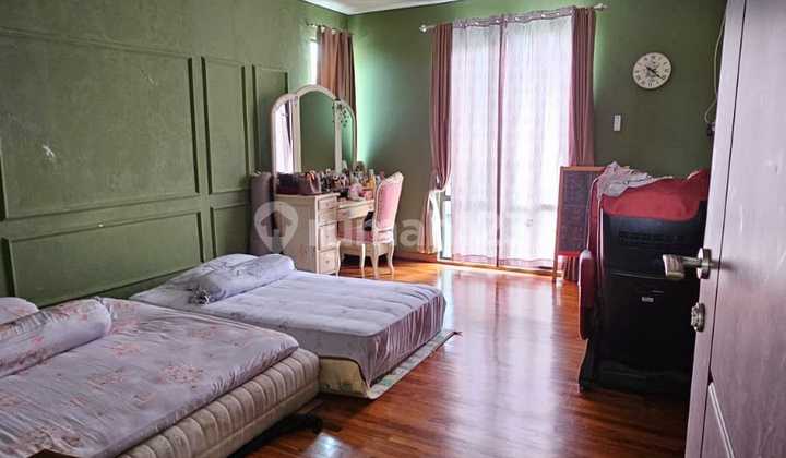 Rumah Bagus Di Komplek Parahyangan Rumah Villa, Gegerkalong