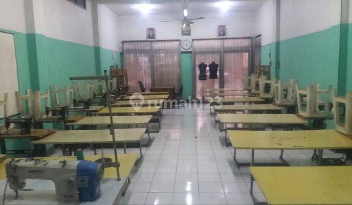 Rumah 2 Lantai Ciateul Kondisi Bagus Dengan Shm 1