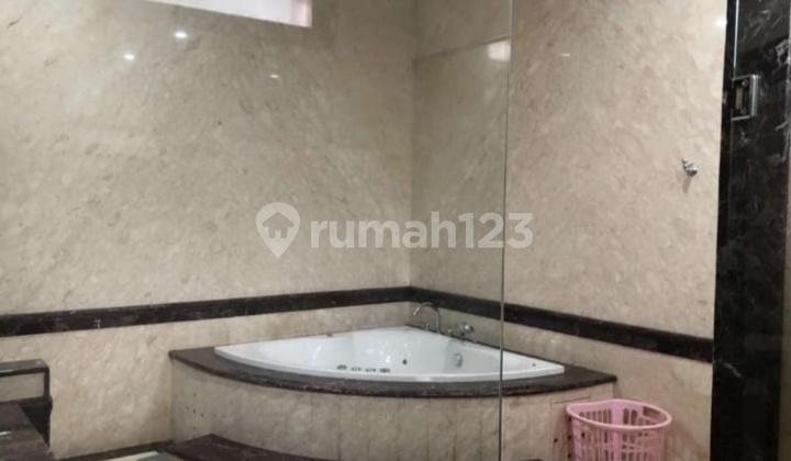 Luxury 2-Story House in Batununggal, Beautiful 2