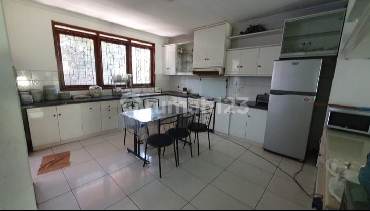 Indah Villa in Setiabudi Fully Furnished 2450.0 M² Indah Villa in Setiabudi Fully Furnished 2450.0 M²