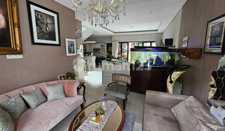 Rumah Bagus Di Komplek Parahyangan Rumah Villa, Gegerkalong 2