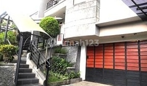 Rumah Bagus Luxury 3 Lantai Di Sarijadi,  1