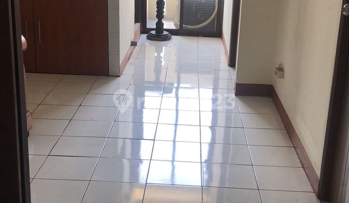 Apartemen Gateway Cicadas, Strata, di Cibeunying Kidul,