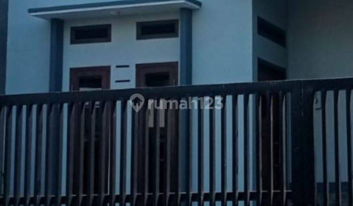 Rumah 2 Lantai Di Taurus Kondisi Bagus Dan Siap Huni  1