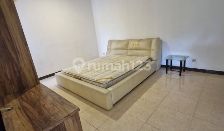 Jual/Sewa Rumah 2 Lantai Kota Baru Parahyangan