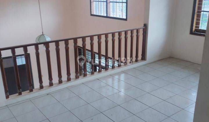 Rumah Kontrakan 2 Lantai Bagus Di Kembar 2