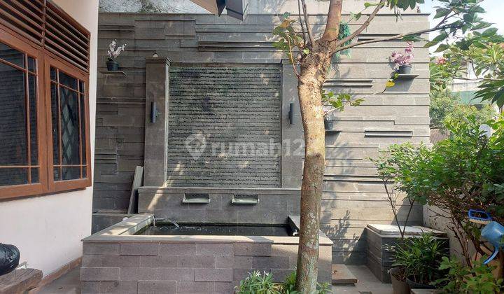 Rumah 2 Lantai Ciateul Bagus Dan Siap Huni 2