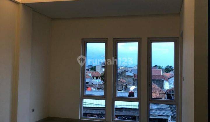 2 Unit Ruko Mainroad Moh Toha 105 m² 4 Lantai 1