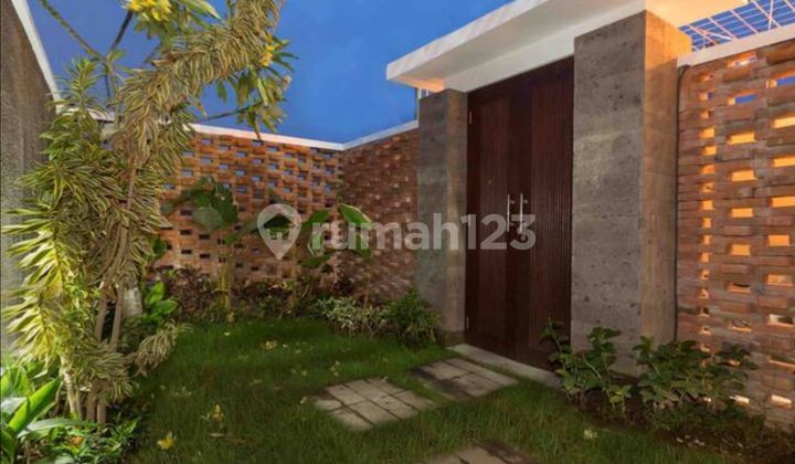 Vila Fully Furnished 3 Bedroom Kawasan Taman Giri Nusa Dua Badung Bali 