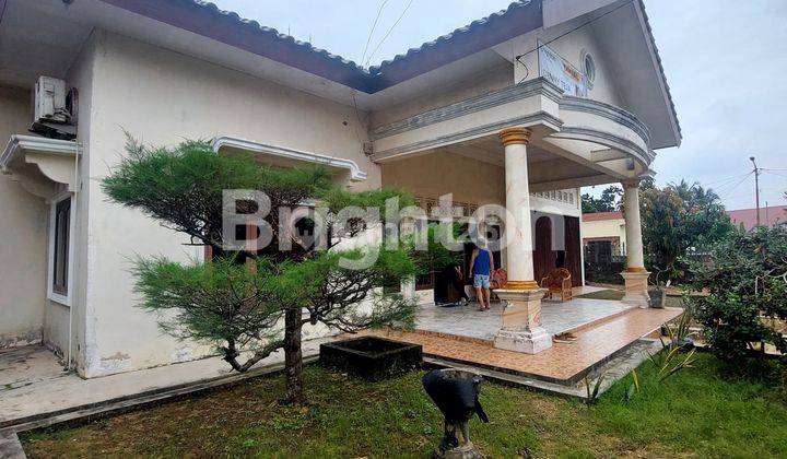 RUMAH MEWAH DENGAN LAHAN LUAS LOKASI NYAMAN 1